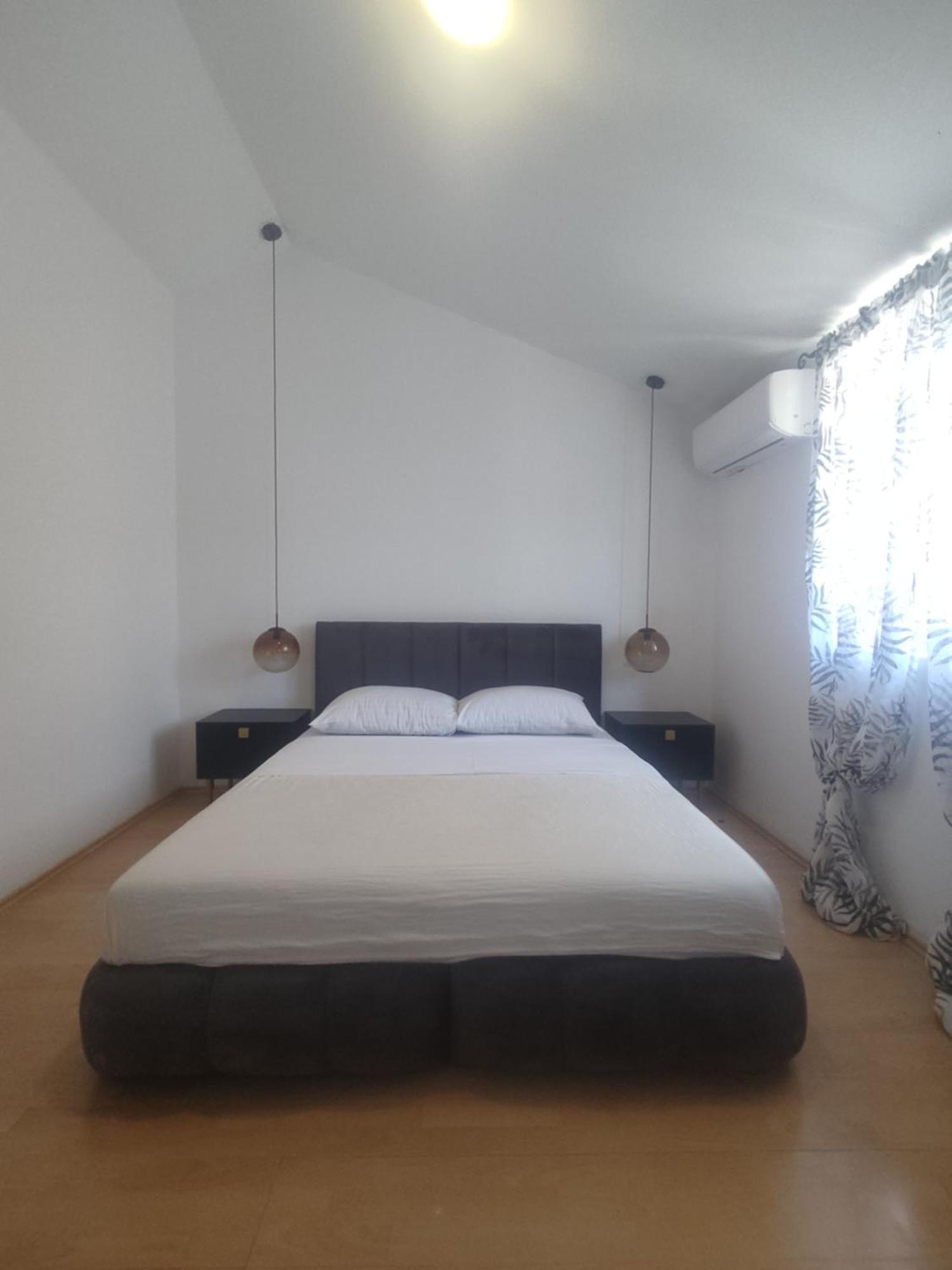 Apartments Villa Dalmatina Vodice Exteriör bild