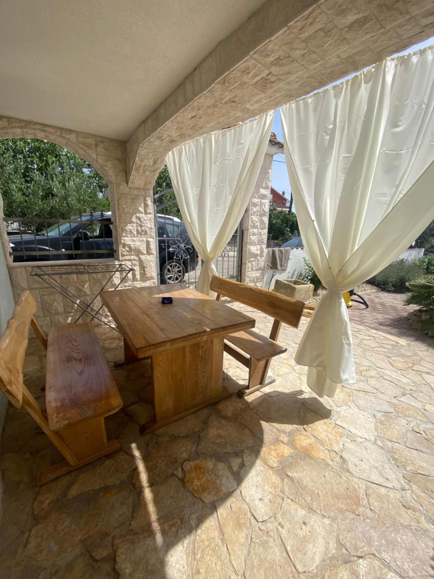 Apartments Villa Dalmatina Vodice Exteriör bild